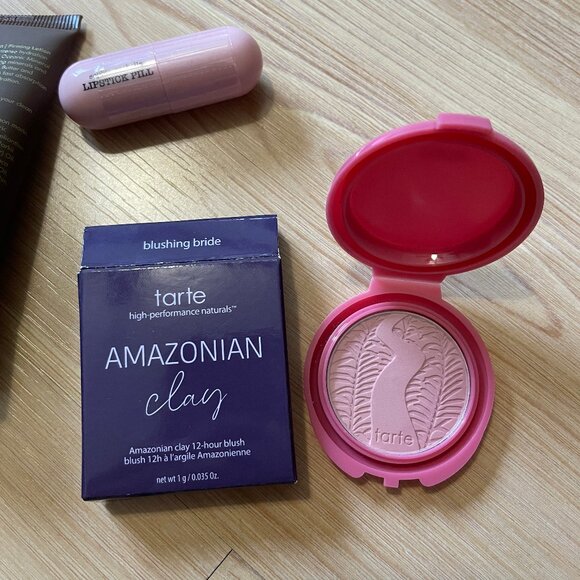 Ipsy Glam Bag, Tarte Amazonian Clay Blush - Picture 3 of 3